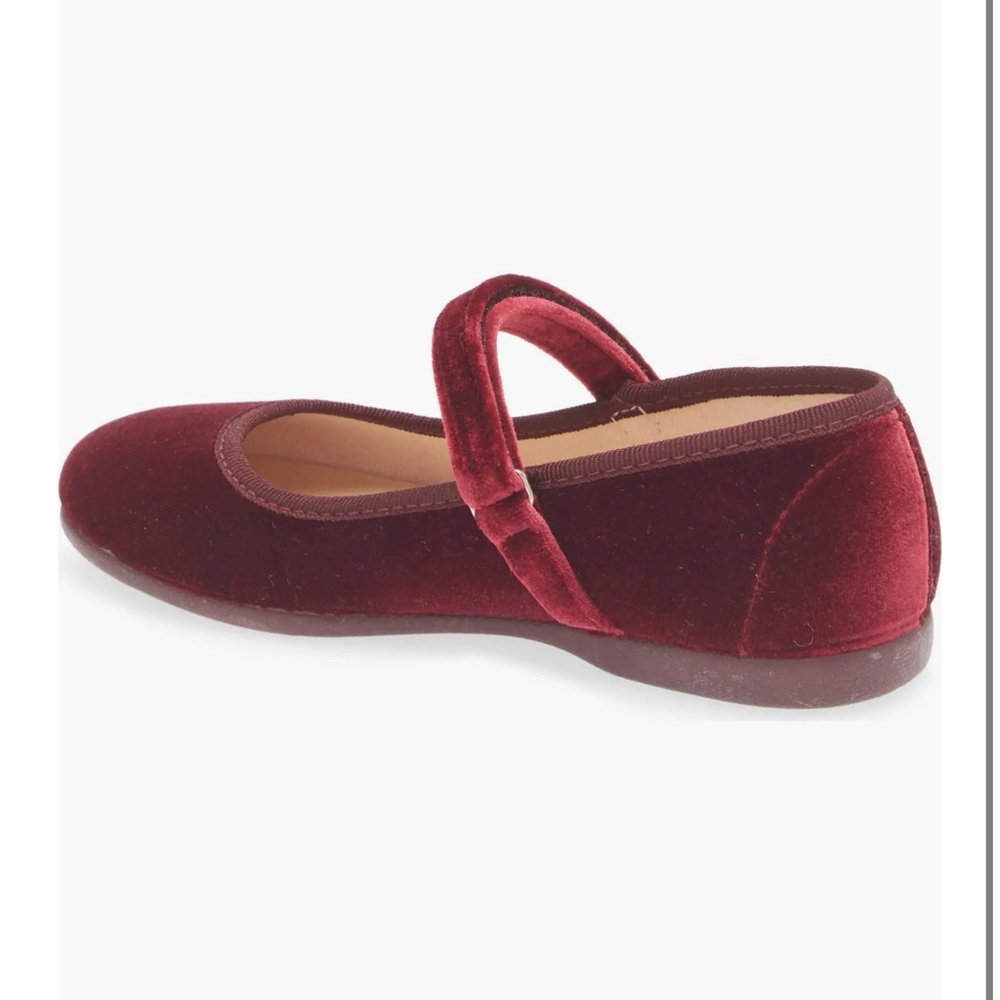 Girl’s Size 3 US (EU 34) Burgundy Mary Jane Shoes With Adjustable Strap - Picture 3 of 11